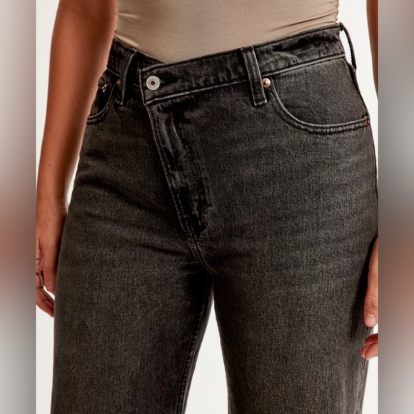 - High rise 90s Relaxed jeans - Picture 4 of 10